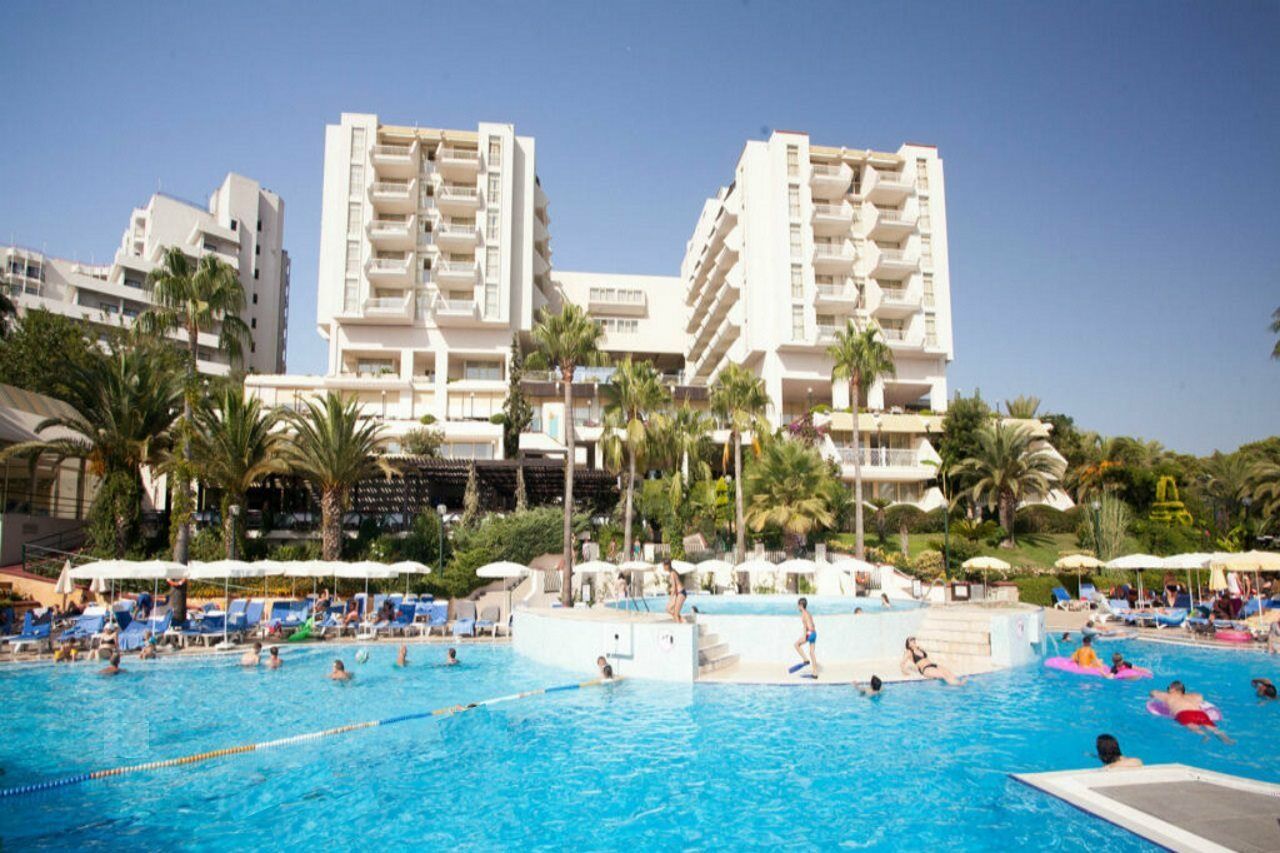 Fantasia Deluxe Hotel Kusadasi Exterior photo